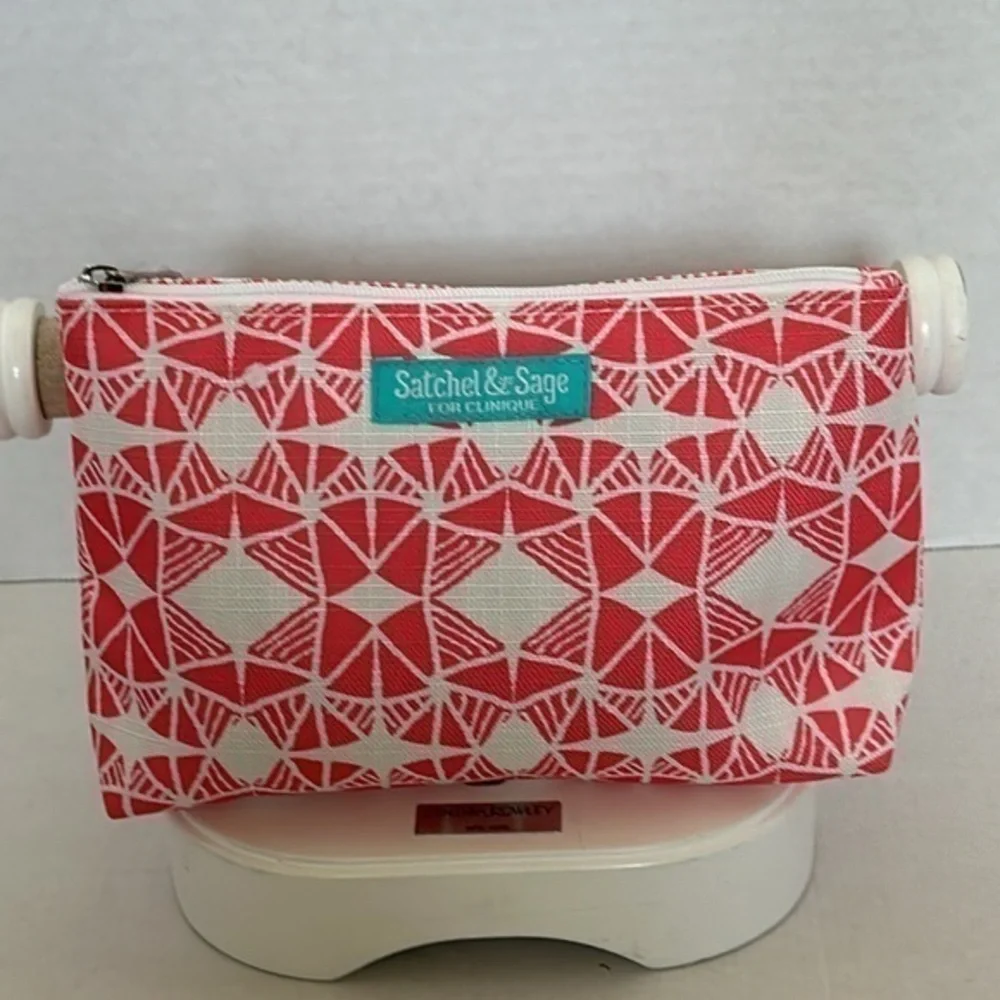 SATCHEL & SAGE FOR CLINIQUE MAKE UP OR COSMETICS BAG NEW